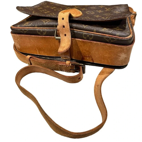 Louis Vuitton Cartouchière Monogram Leather Crossbody GM Bag - Picture 6 of 13